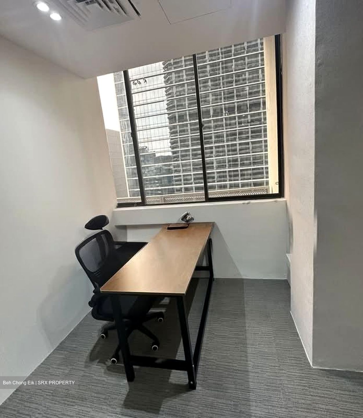 International Plaza (D2), Office #591805571